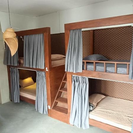Yasis Surf Lodge Mirissa Dış mekan fotoğraf