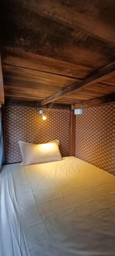 Yasis Surf Lodge Mirissa Dış mekan fotoğraf