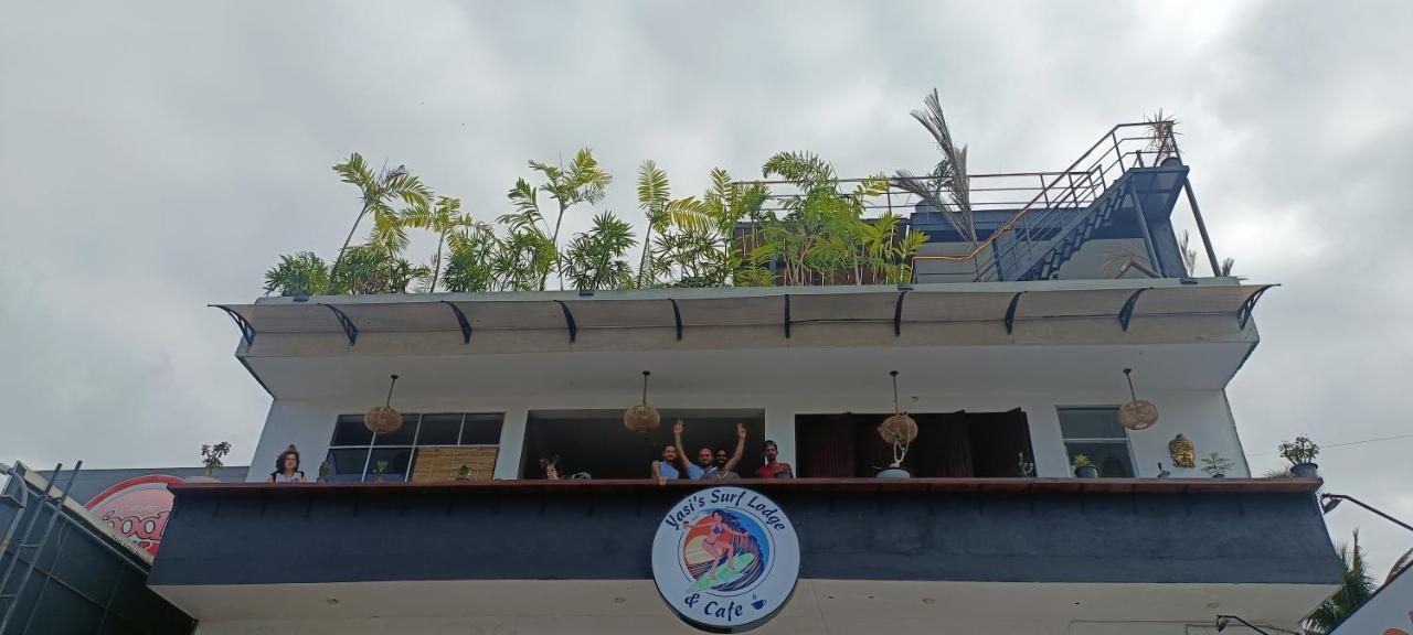 Yasis Surf Lodge Mirissa Dış mekan fotoğraf